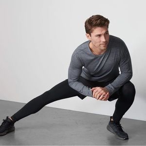 AirKnitX long sleeve crew neck tshirt NWT never worn!